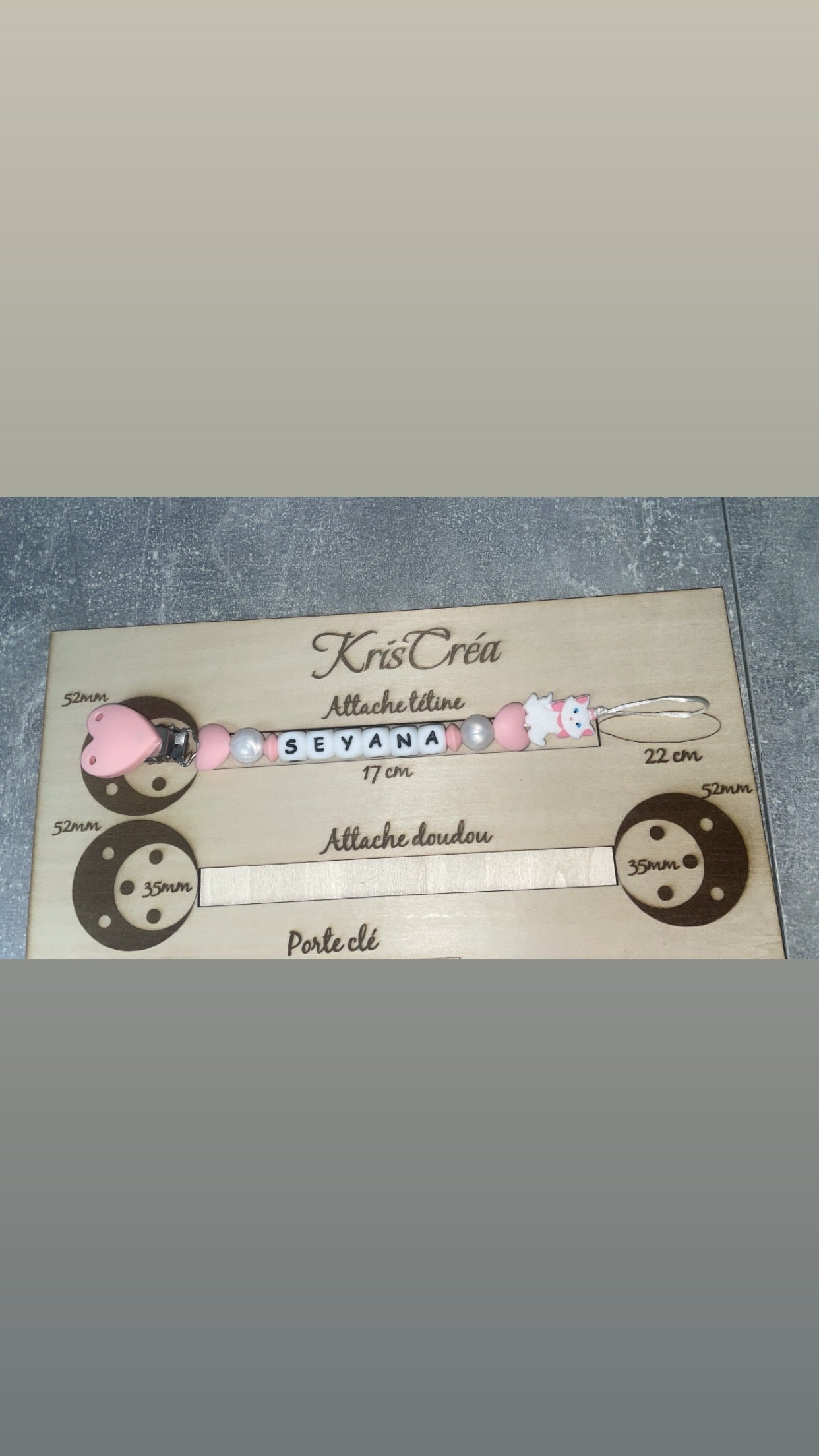 Attache tétine personnalisée